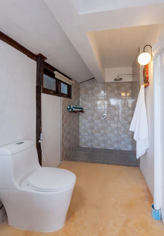 Rawai Baan Khunying - Secluded Phuket Beachfront Villa חדר תמונה